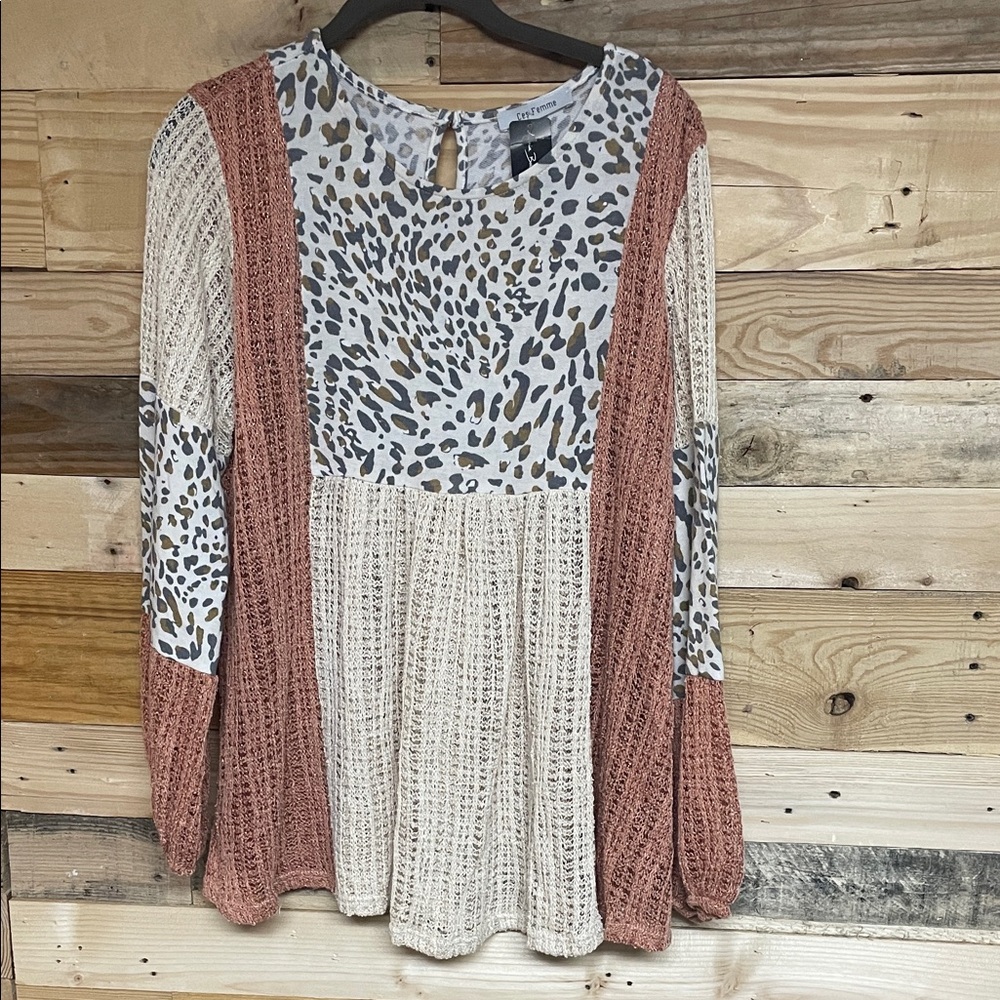 Ces Femme size Large Leopard Panel Lightweight Tunic Sweater in Rust and Cream